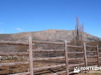 Senderismo Sierra Norte Madrid - Belén Viviente de Buitrago; senderismo por navarra